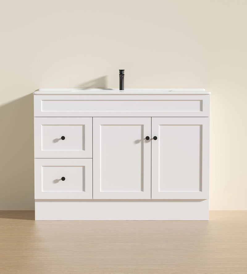 Harold Federation Free Standing Cabinet Matte White LK-FH124LL-MW