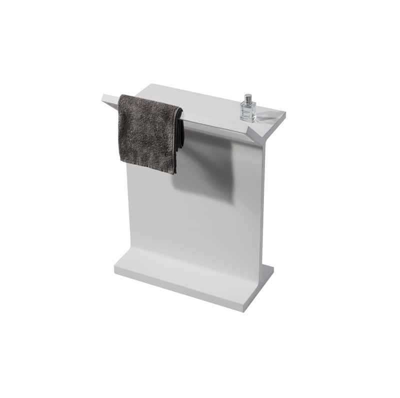 Chasey Standing Towel Rack