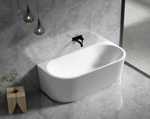 BINGIE Fluted Skirt Back to Wall Bathtub Lukka