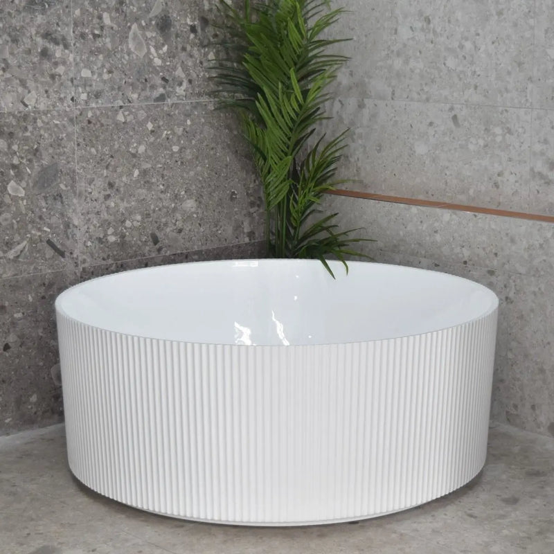 Victoria V-Groove 1500mm Round Matte White Freestanding Bath PS