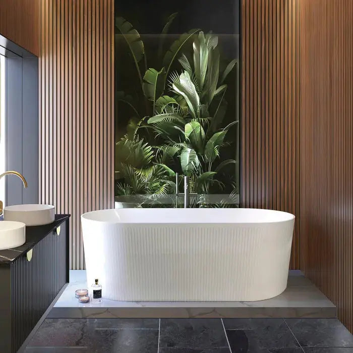 Gloss White Freestanding Bath IS